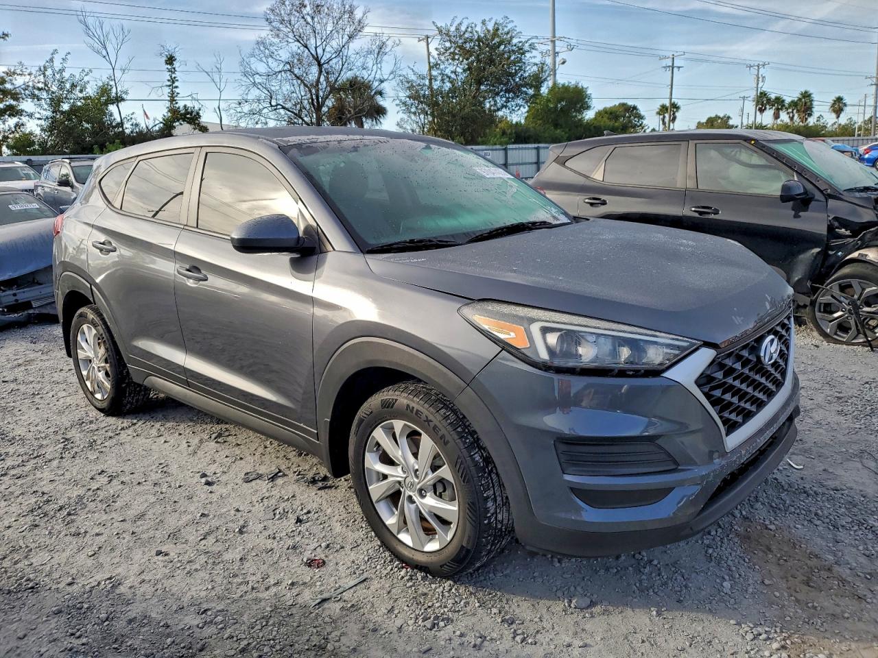 2019 HYUNDAI TUCSON SE photo 4