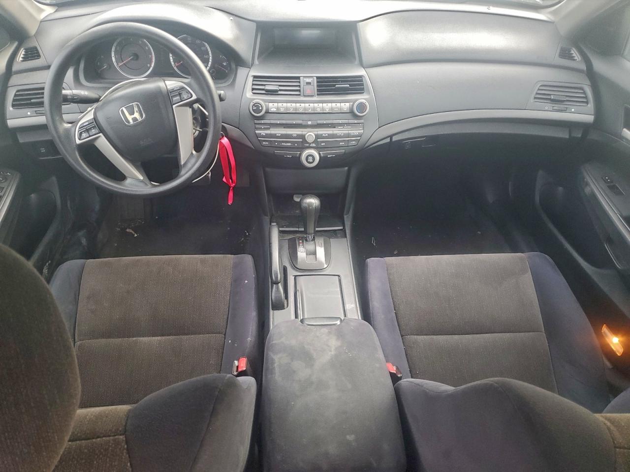 2010 HONDA ACCORD LX photo 22