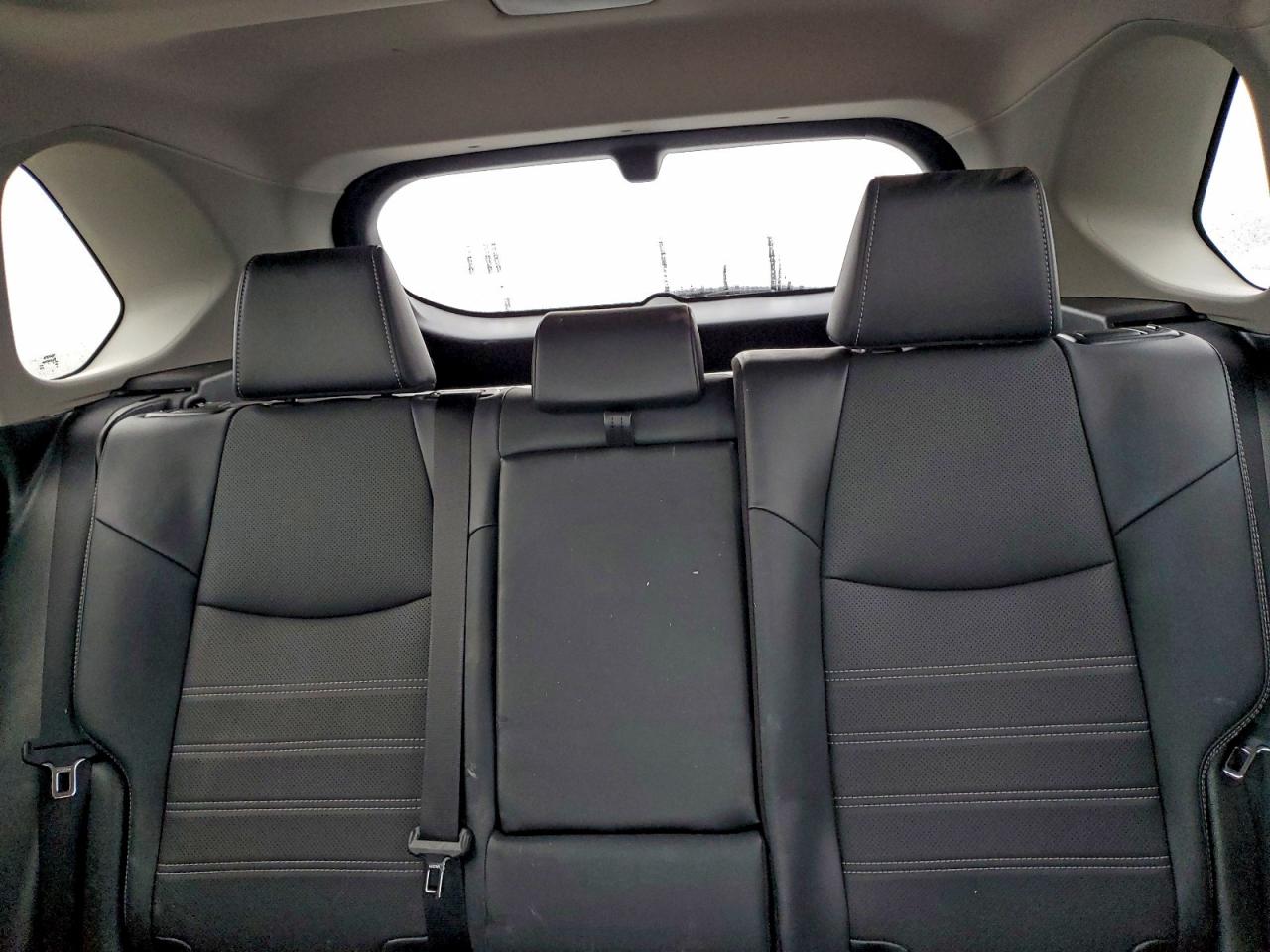 2022 TOYOTA RAV4 LIMITED photo 10