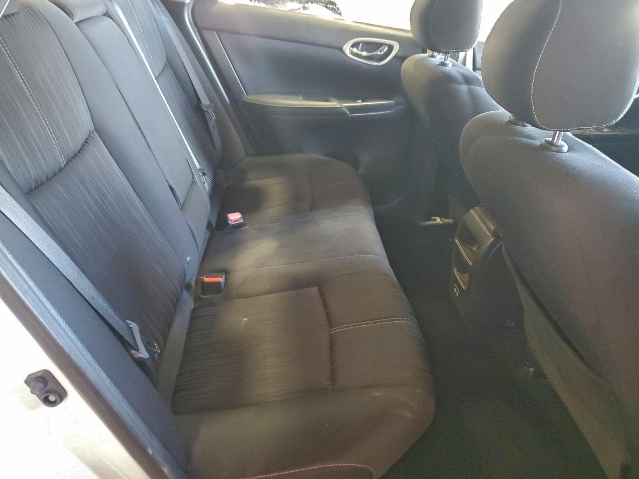 2018 NISSAN SENTRA S photo 10
