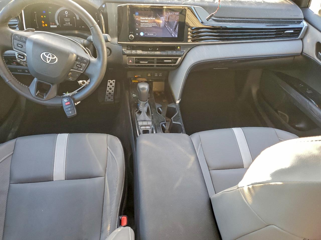 2025 TOYOTA CAMRY XSE photo 22