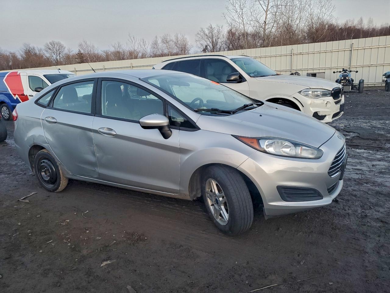 2018 FORD FIESTA SE photo 10