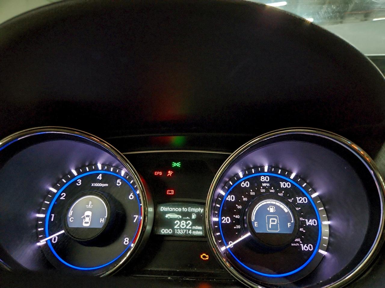 2013 HYUNDAI SONATA GLS photo 25