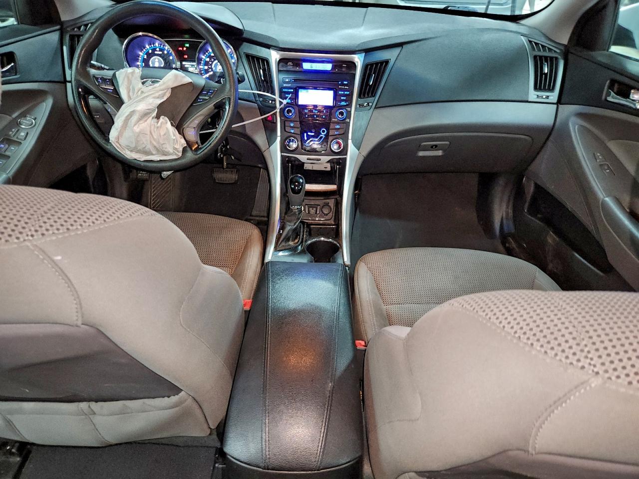 2013 HYUNDAI SONATA GLS photo 22