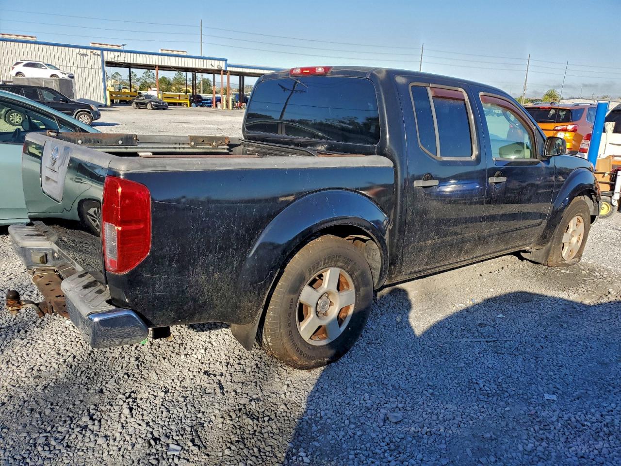 2005 NISSAN FRONTIER CREW CAB LE photo 3