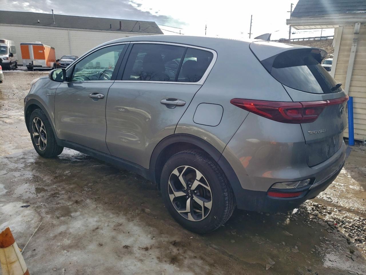 2021 KIA SPORTAGE LX photo 3