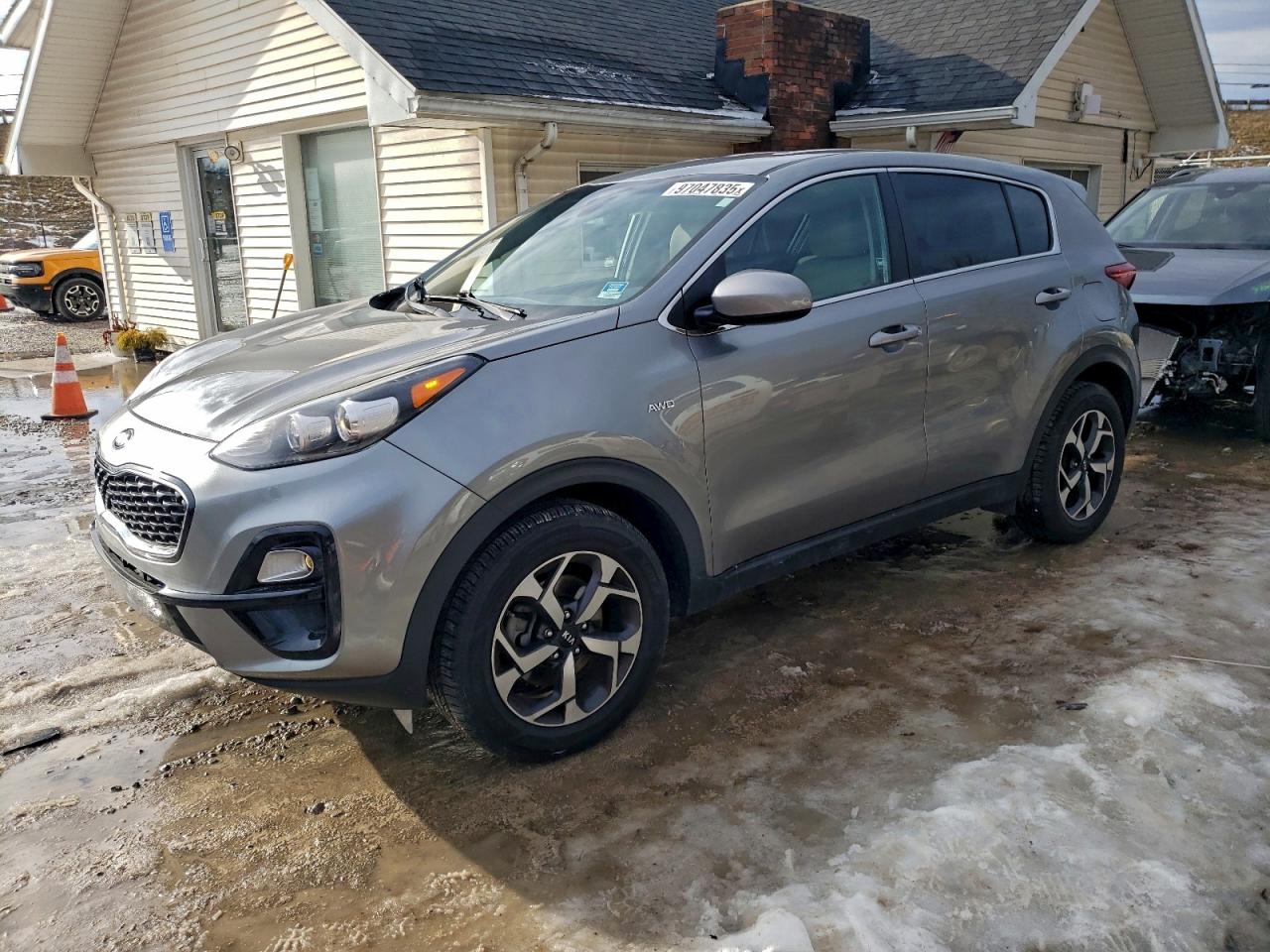 2021 KIA SPORTAGE
