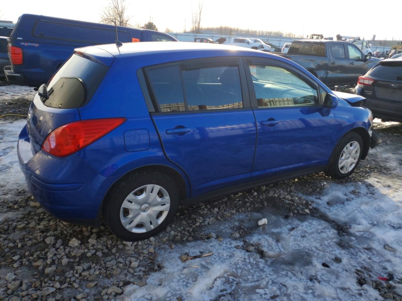 2012 NISSAN VERSA S photo 5