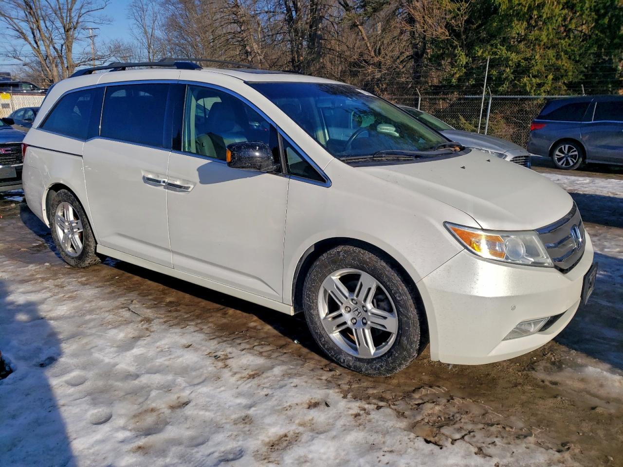 2012 HONDA ODYSSEY TOURING photo 7