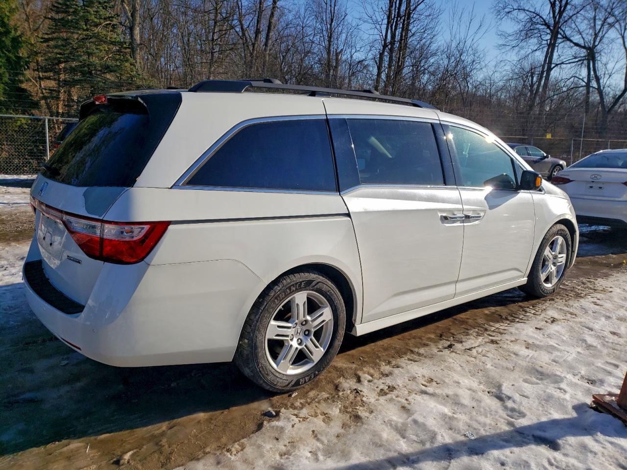 2012 HONDA ODYSSEY TOURING photo 5