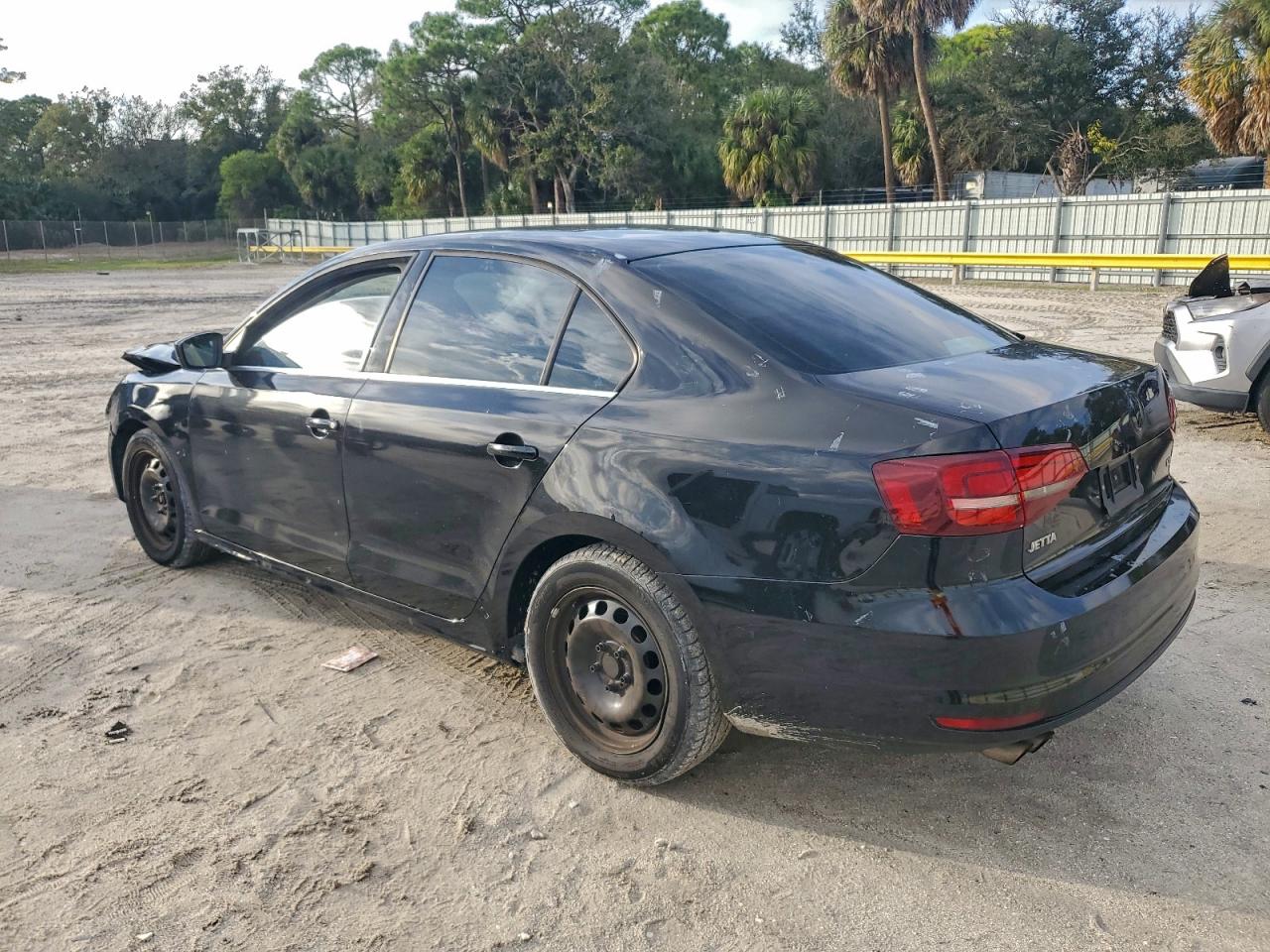 2017 VOLKSWAGEN JETTA S photo 4
