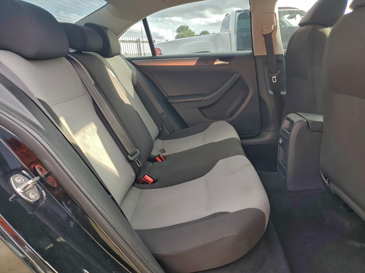 2017 VOLKSWAGEN JETTA S photo 28