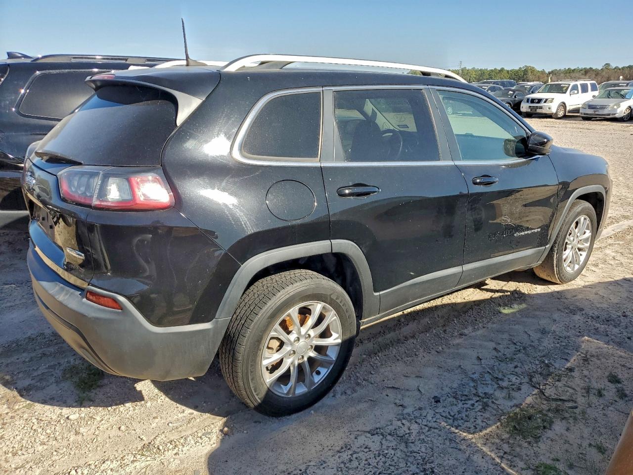 2019 JEEP CHEROKEE LATITUDE photo 7