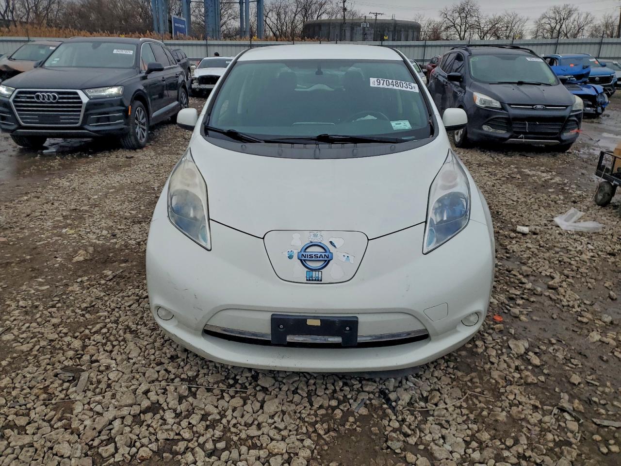 2013 NISSAN LEAF S photo 5