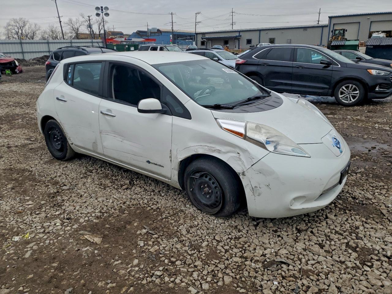 2013 NISSAN LEAF S photo 4