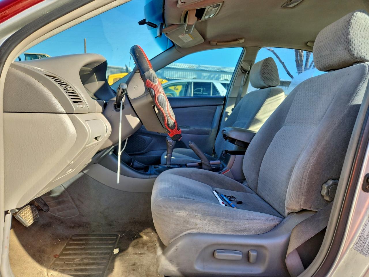 2003 TOYOTA CAMRY LE photo 19