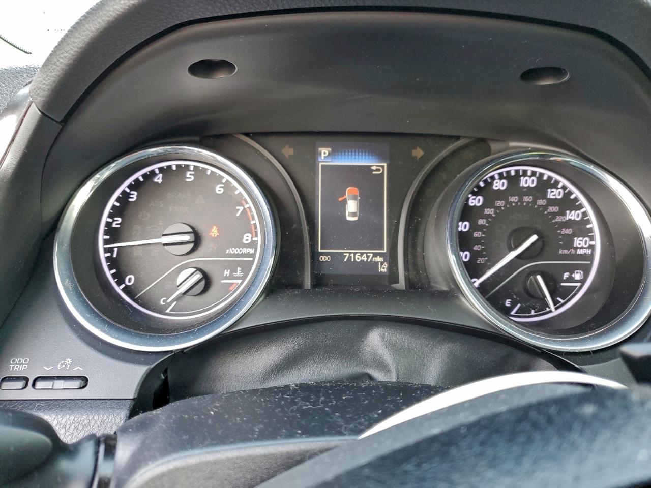 2020 TOYOTA CAMRY SE photo 9