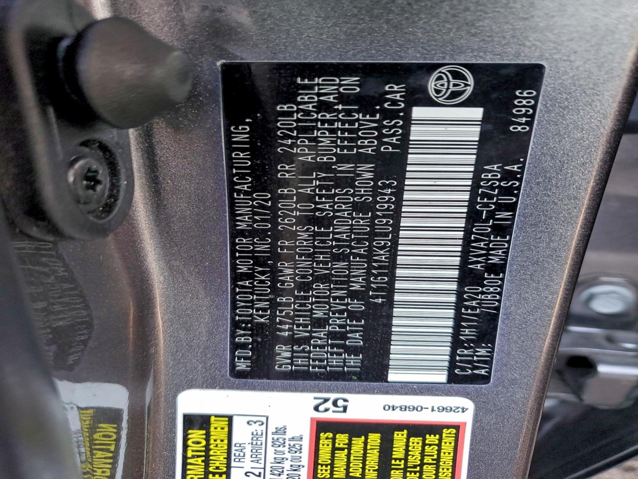 2020 TOYOTA CAMRY SE photo 12