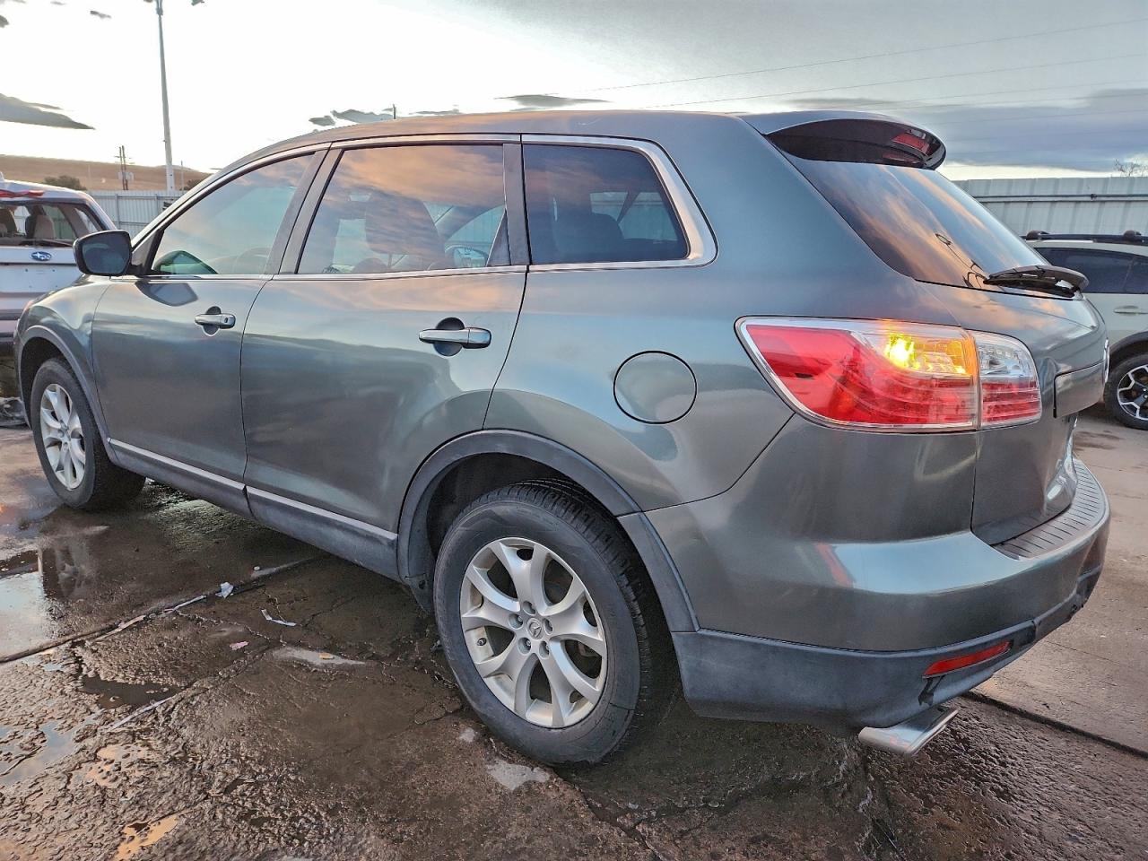 2011 MAZDA CX-9 photo 2