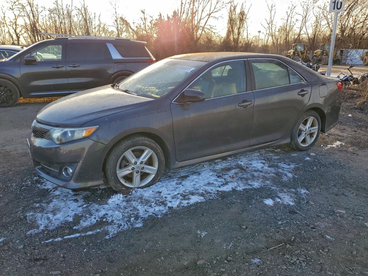 2012 TOYOTA CAMRY
