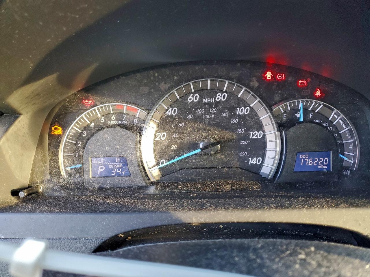 2012 TOYOTA CAMRY BASE photo 9