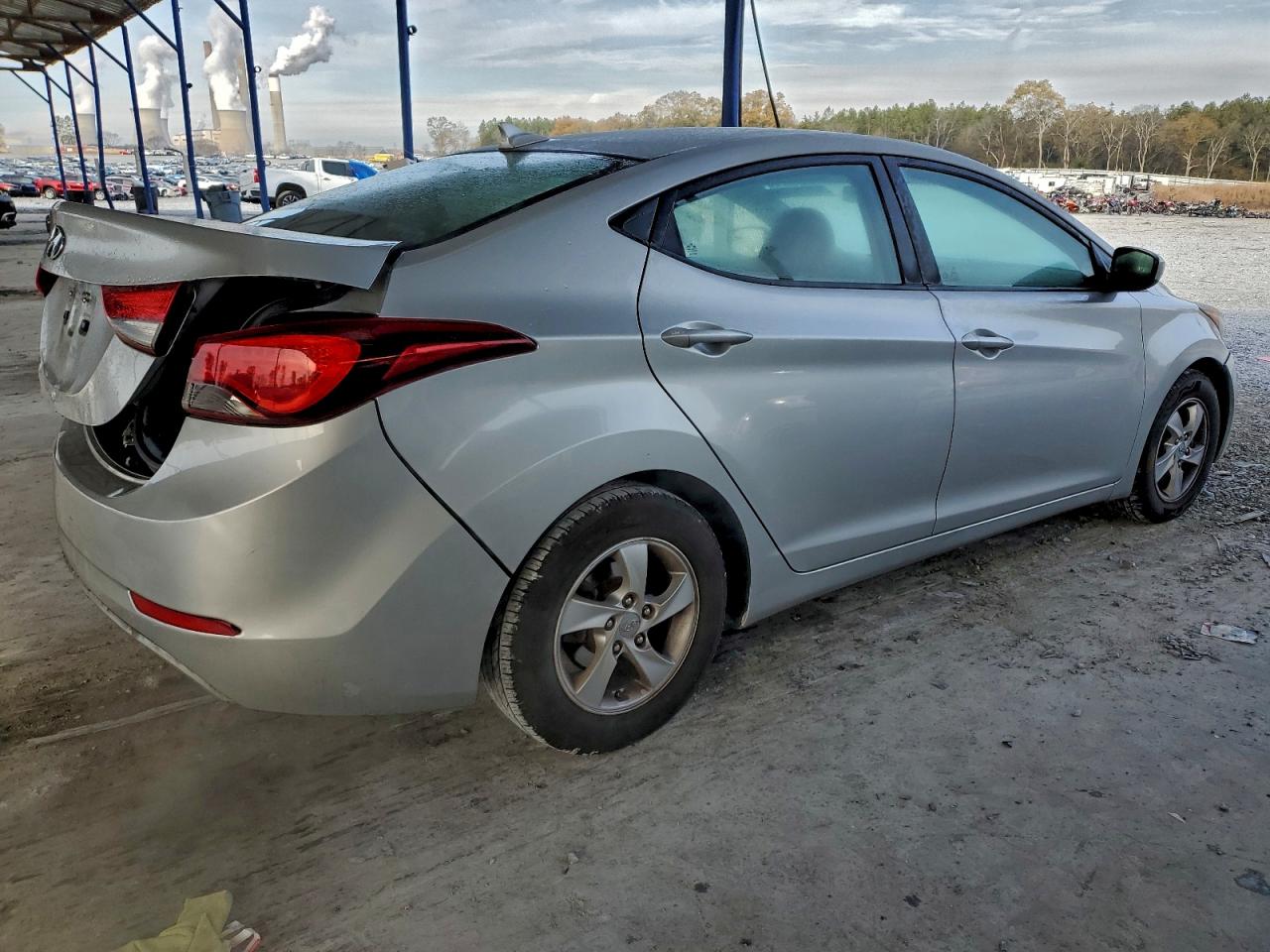 2014 HYUNDAI ELANTRA SE photo 3