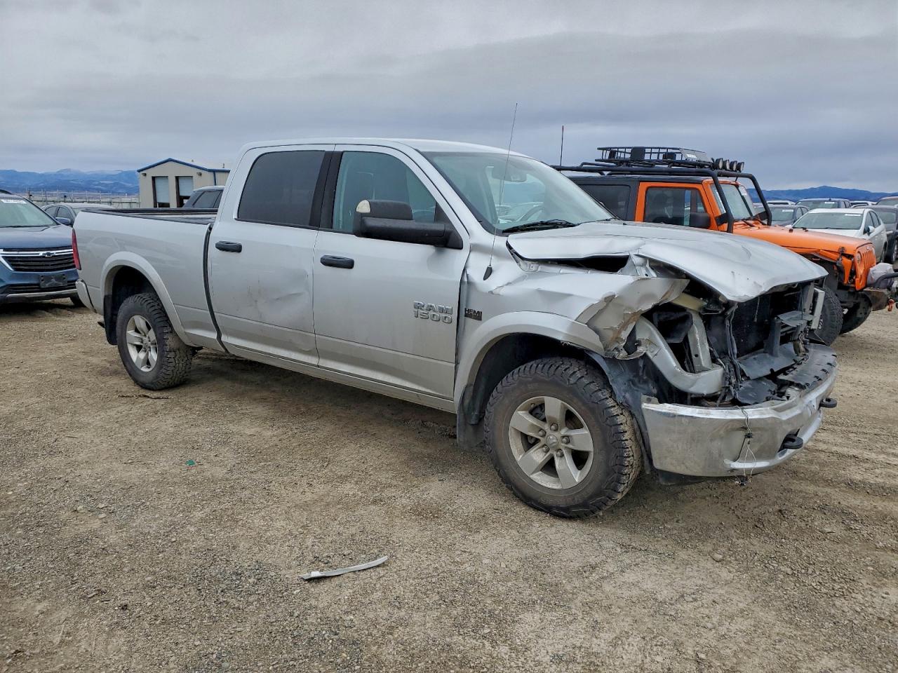 2014 RAM 1500 SLT photo 7
