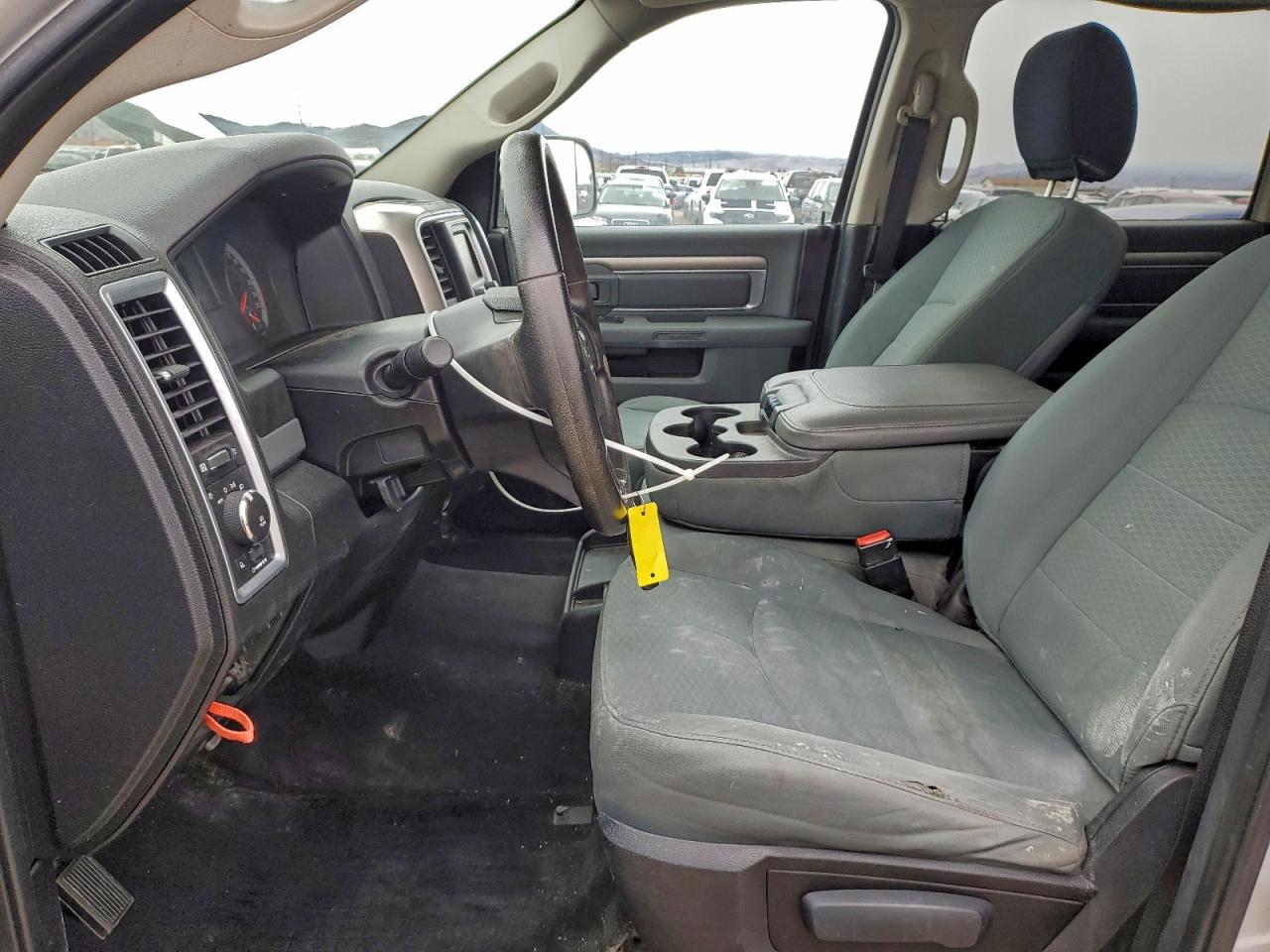 2014 RAM 1500 SLT photo 13