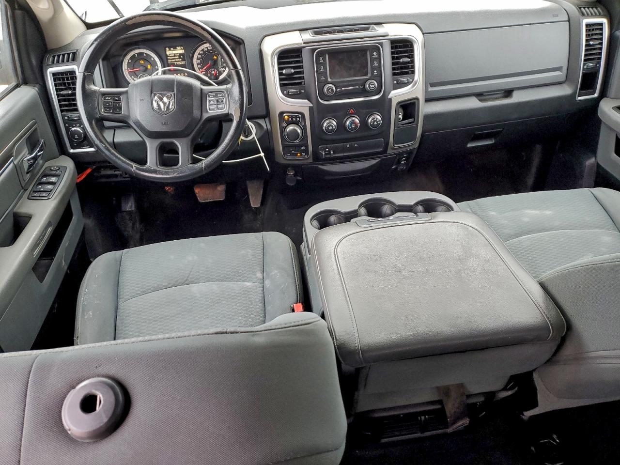 2014 RAM 1500 SLT photo 15