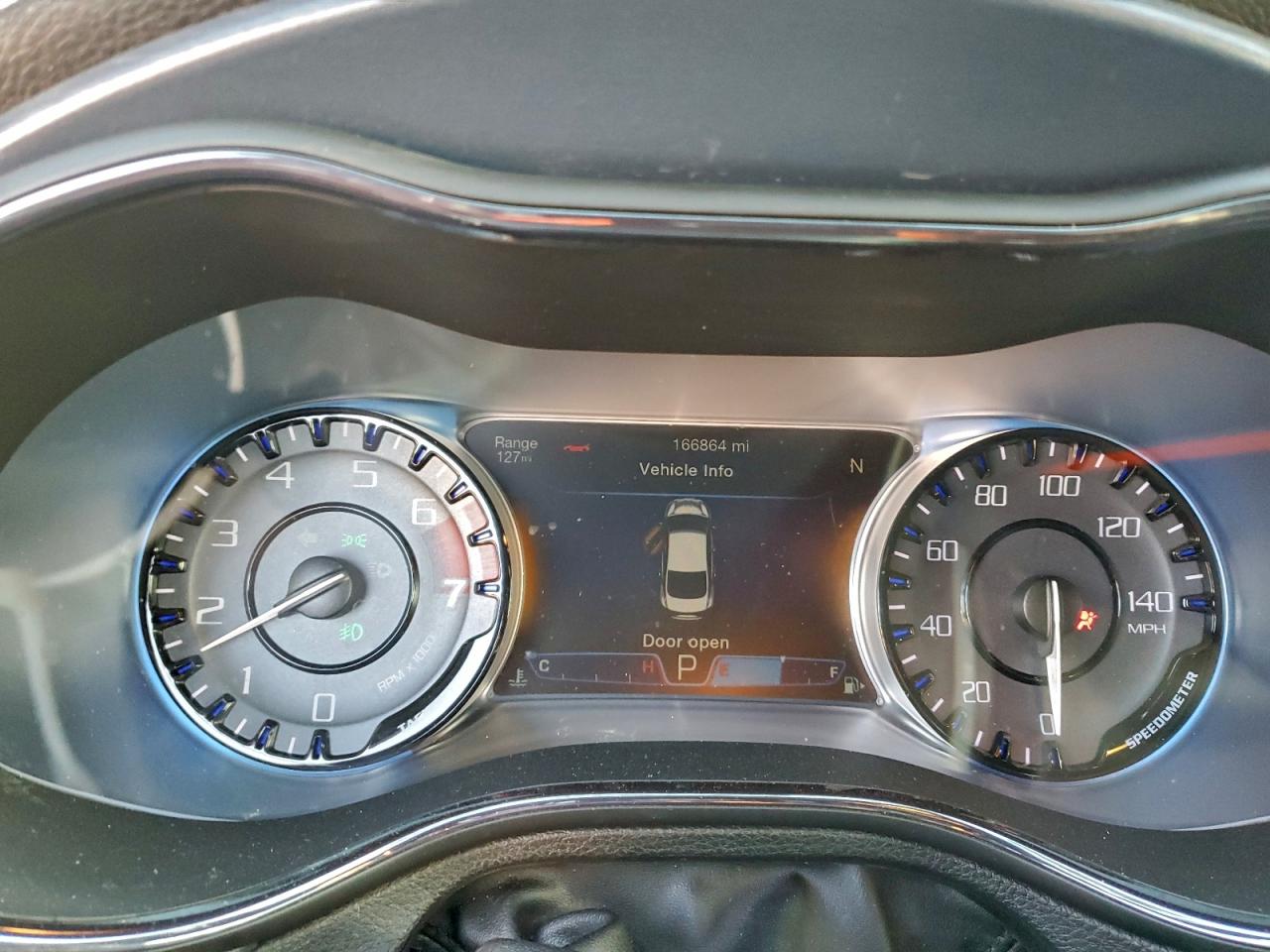 2016 CHRYSLER 200 S photo 17
