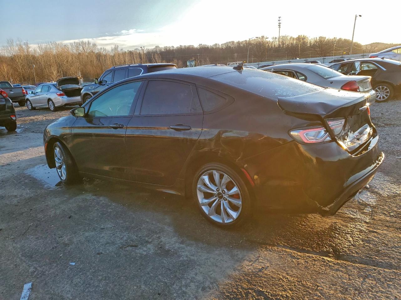 2016 CHRYSLER 200 S photo 3