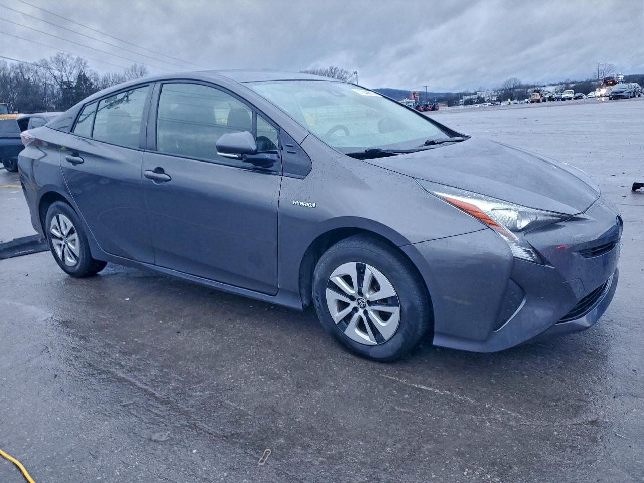 2017 TOYOTA PRIUS photo 7