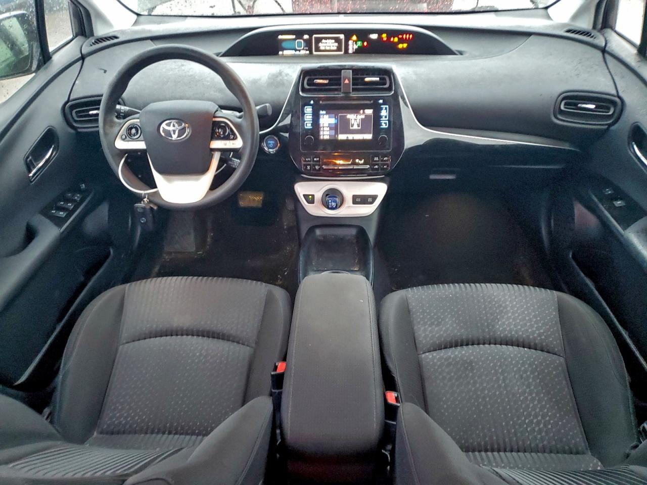 2017 TOYOTA PRIUS photo 15