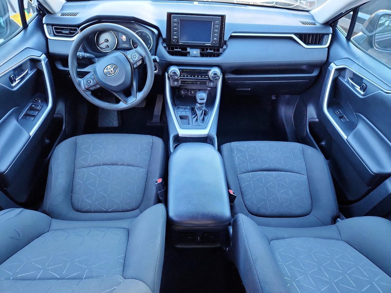 2021 TOYOTA RAV4 XLE photo 15