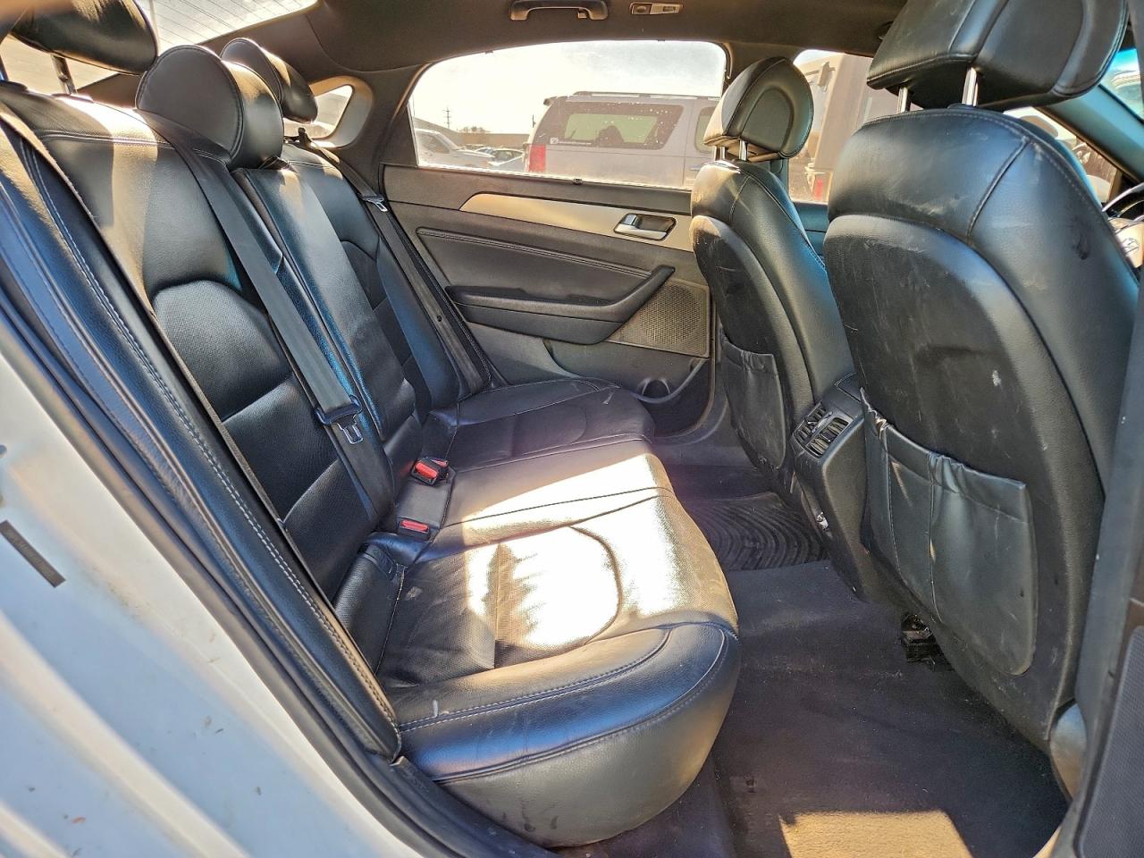 2015 HYUNDAI SONATA SPORT photo 19