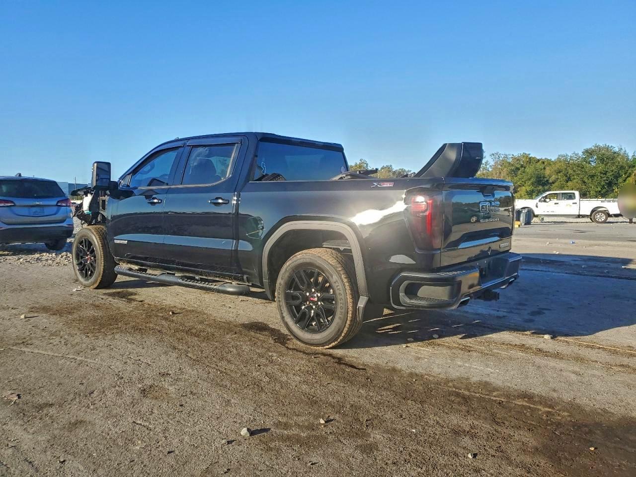 2020 GMC SIERRA K1500 ELEVATION photo 2