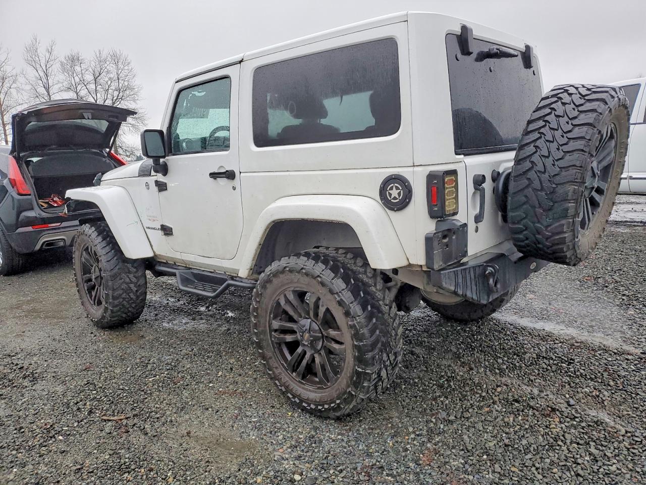 2012 JEEP WRANGLER SAHARA photo 3