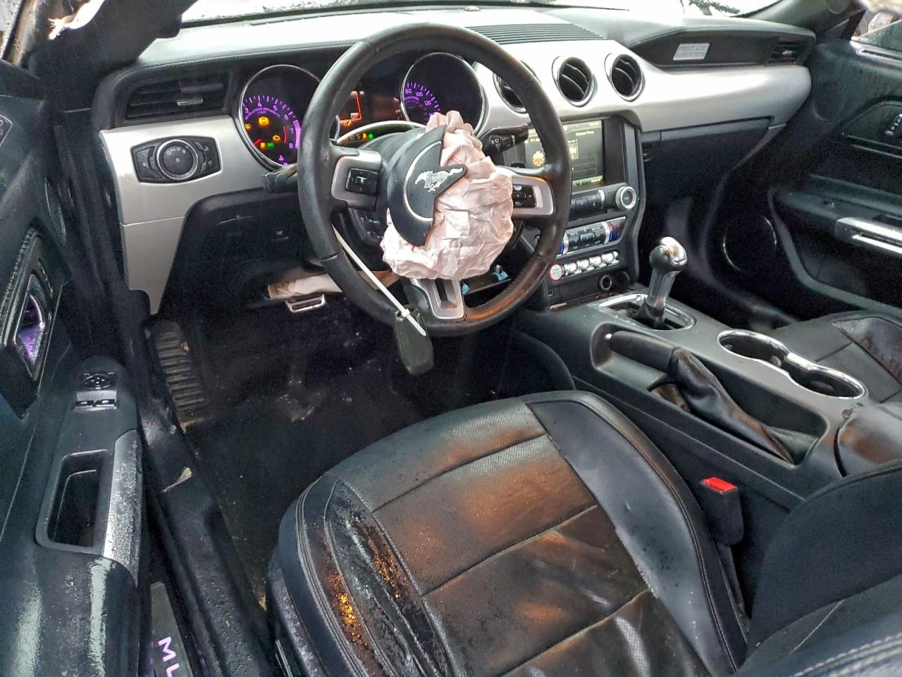 2015 FORD MUSTANG photo 8