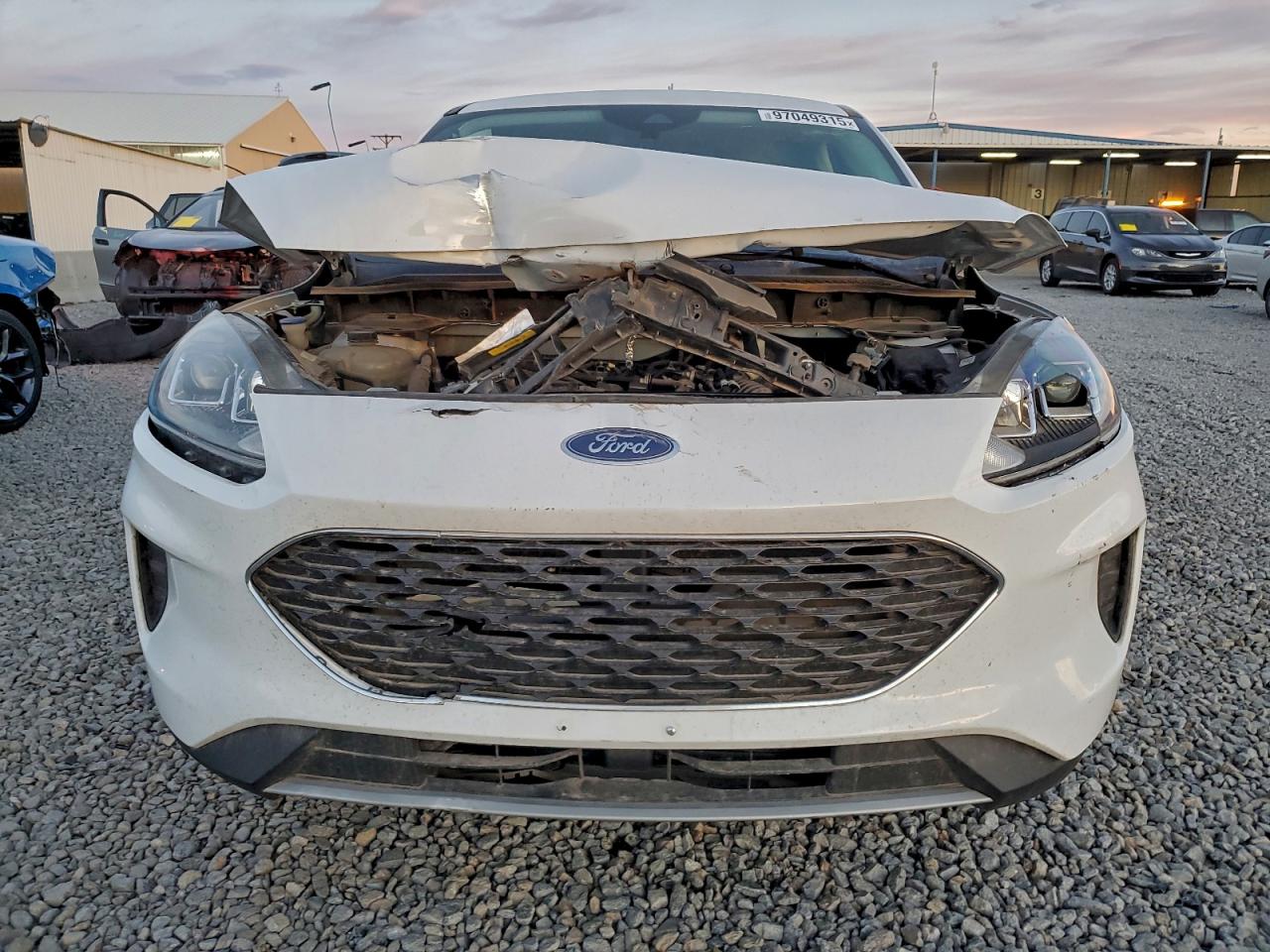 2022 FORD ESCAPE SE photo 9