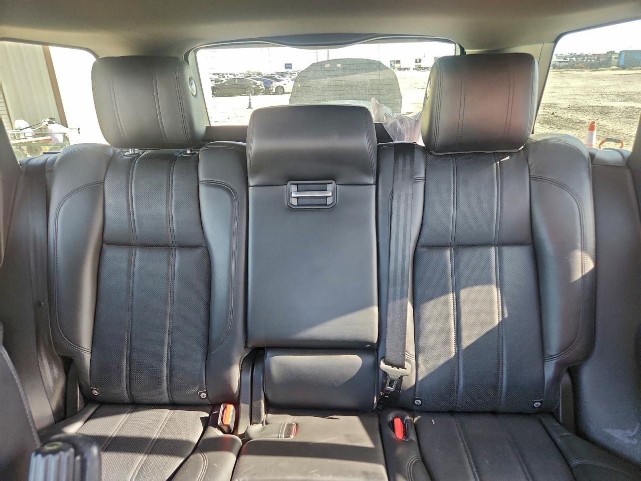 2016 LAND ROVER RANGE ROVER HSE photo 10