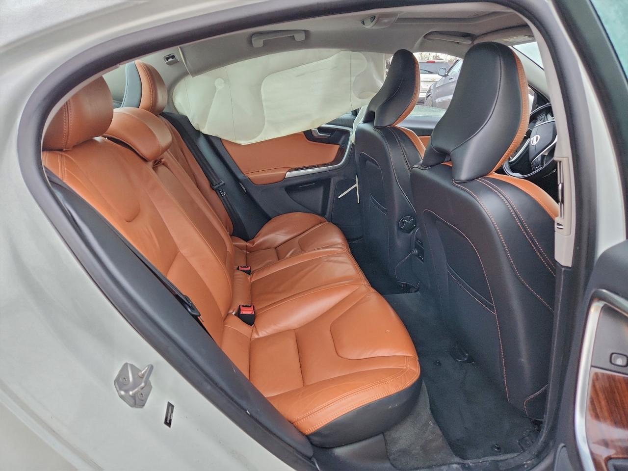 2014 VOLVO S60 T5 photo 10