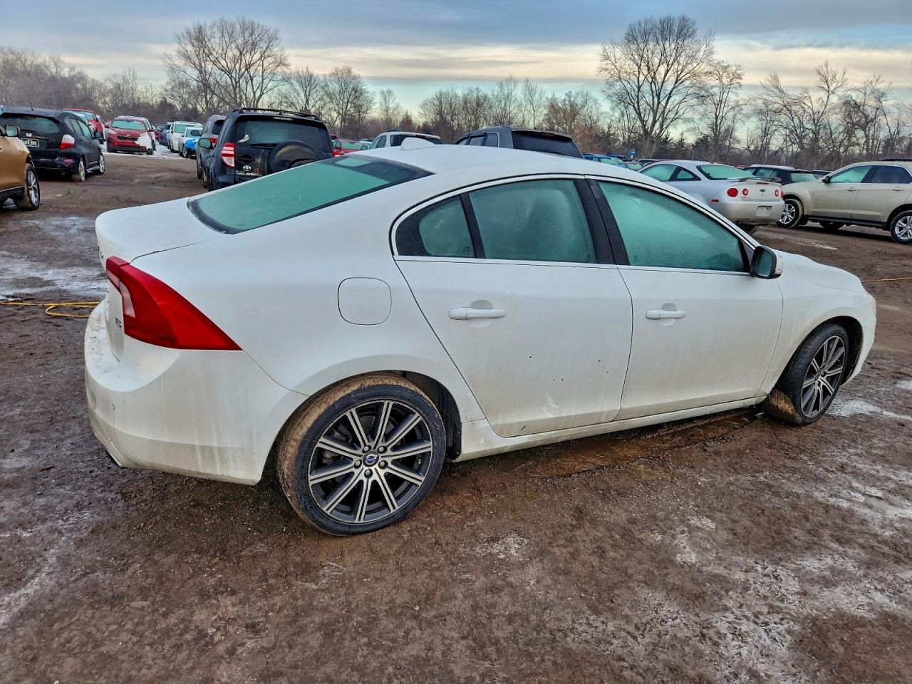 2014 VOLVO S60 T5 photo 3