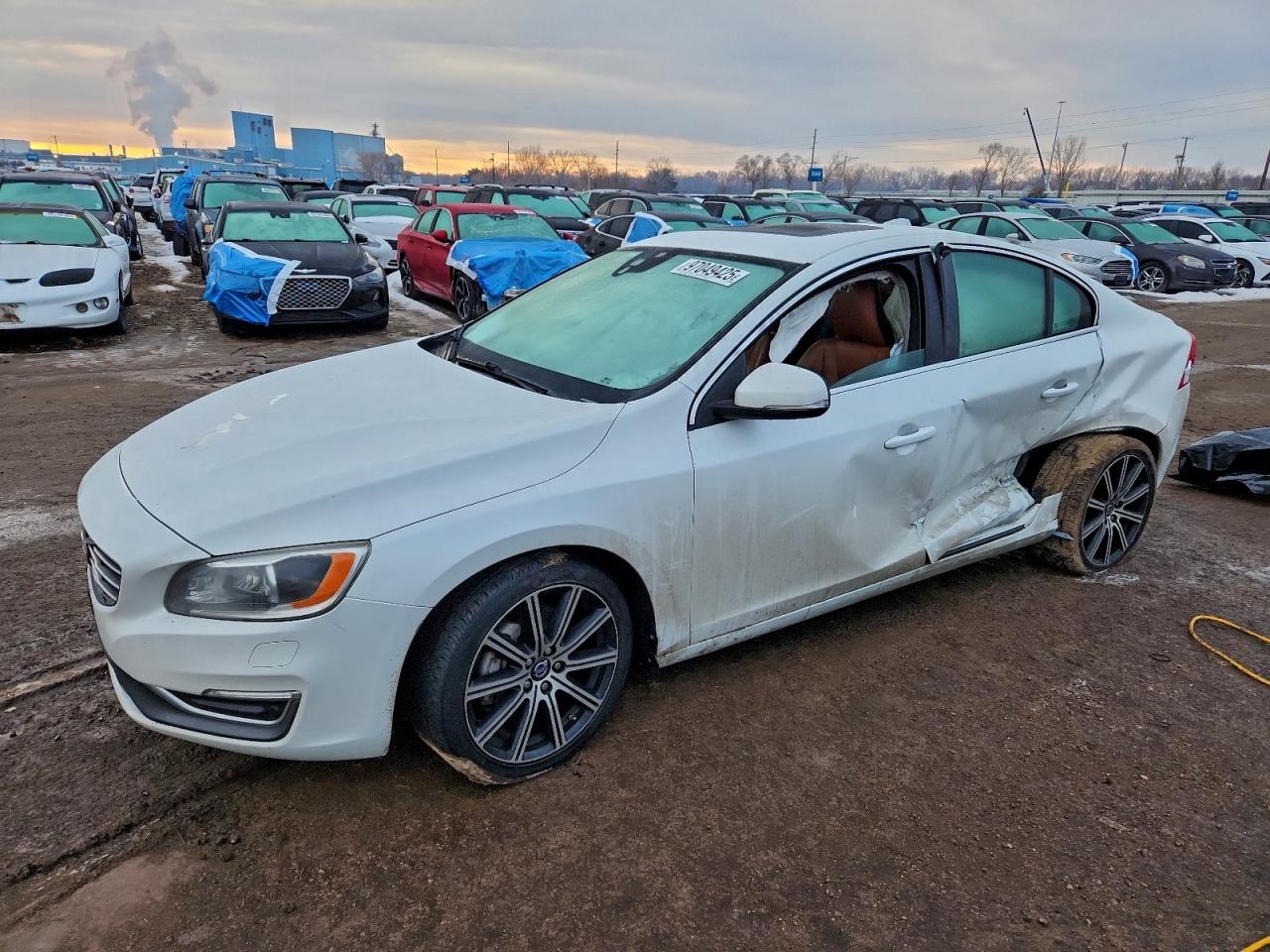 2014 VOLVO S60