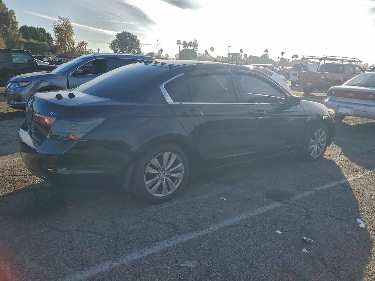 2011 HONDA ACCORD EXL photo 5