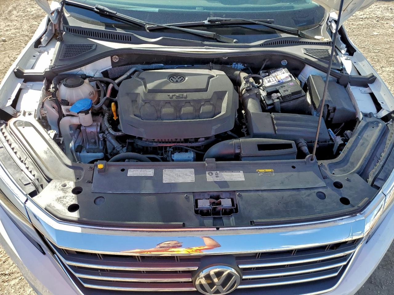 2020 VOLKSWAGEN PASSAT SE photo 11
