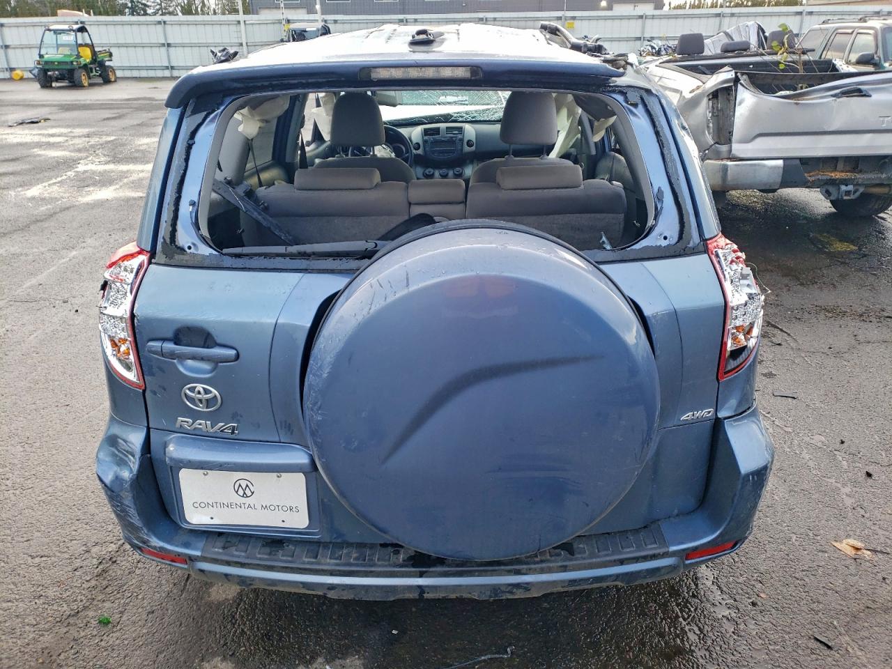 2011 TOYOTA RAV4 photo 6