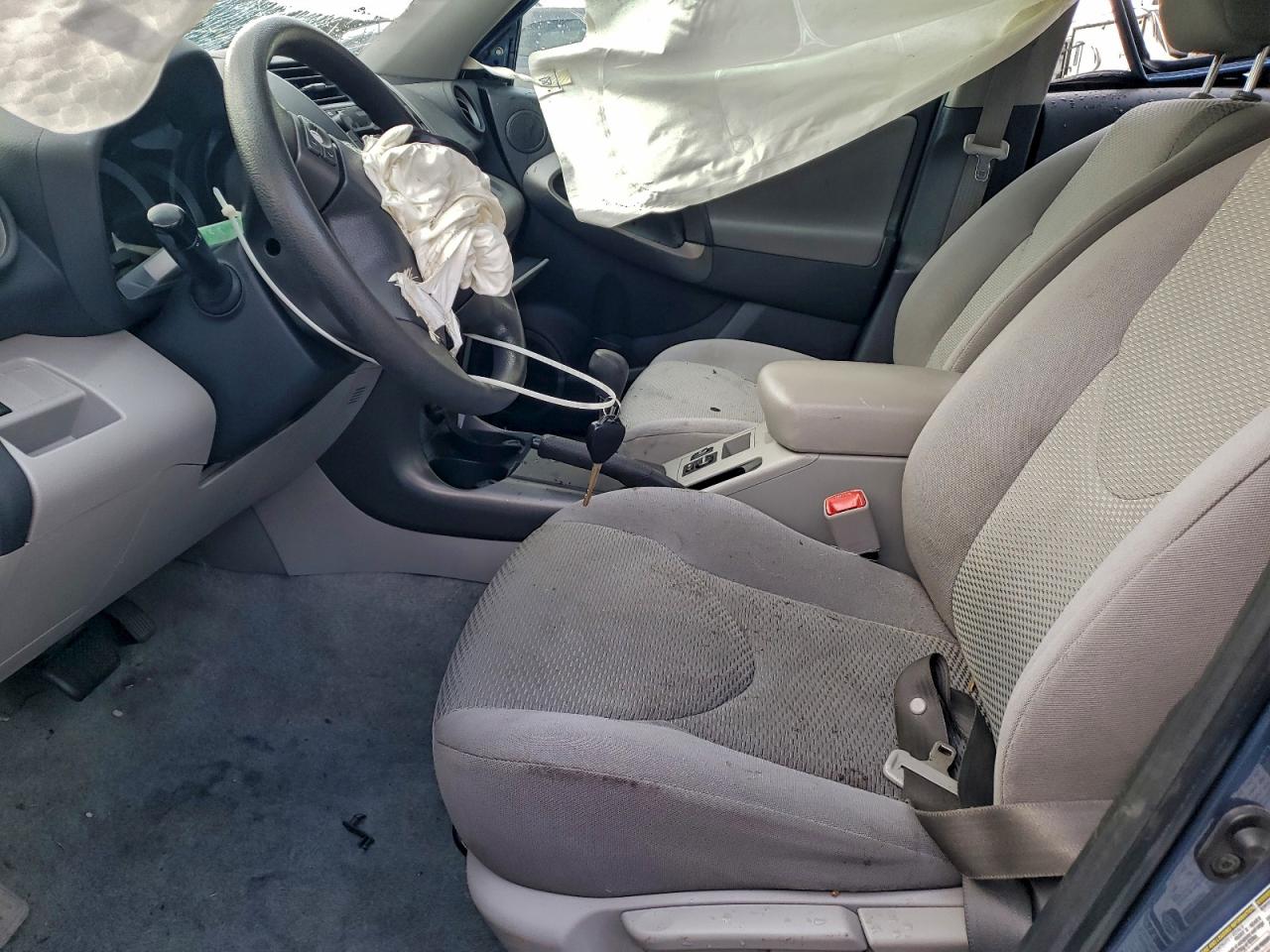 2011 TOYOTA RAV4 photo 7