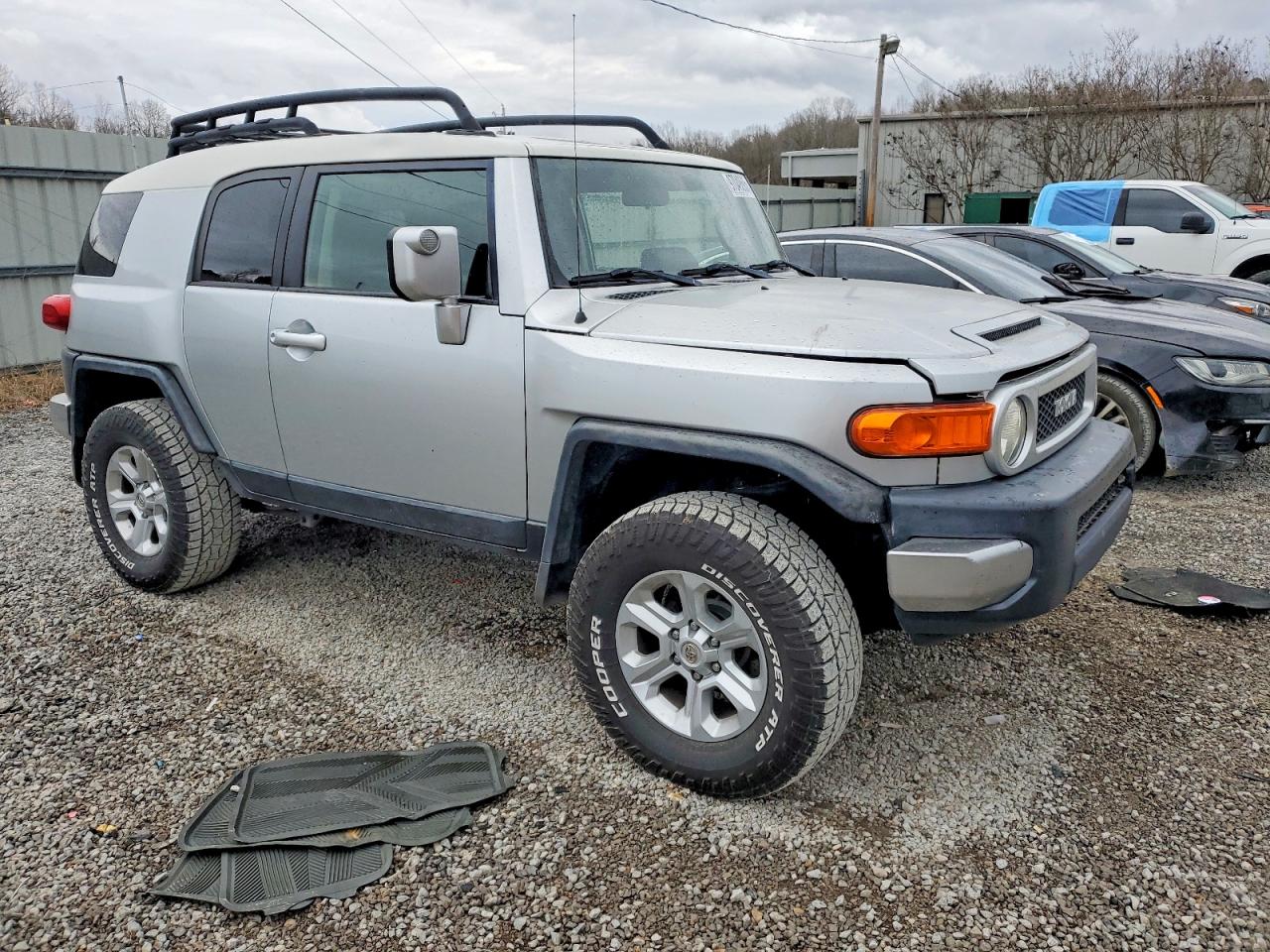 2007 TOYOTA FJ CRUISER photo 4