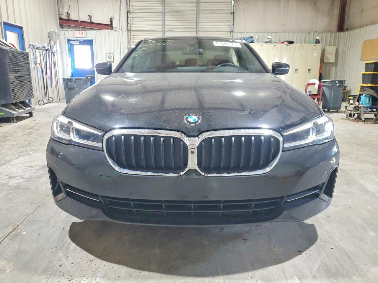 2021 BMW 530E photo 9