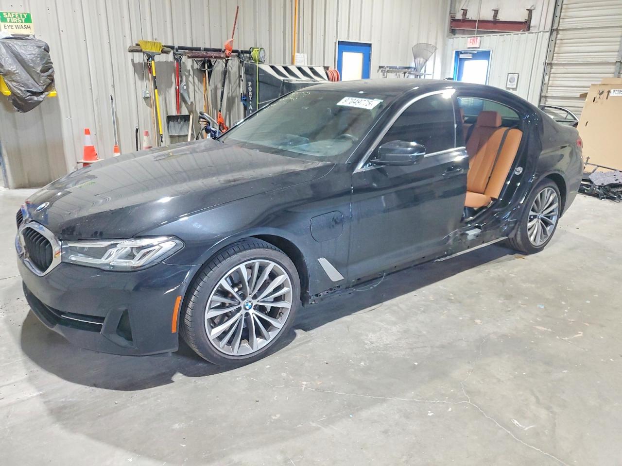 2021 BMW 530E